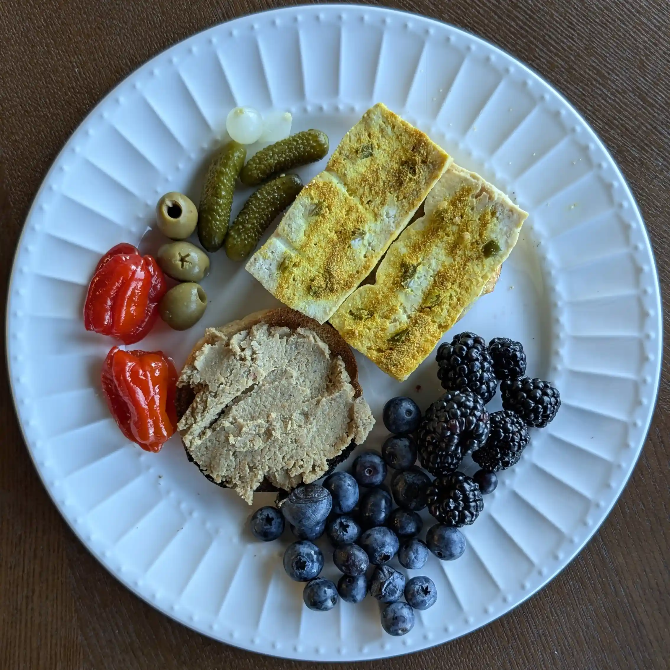 Végé-Cretons on an English Muffin Breakfast Plate
